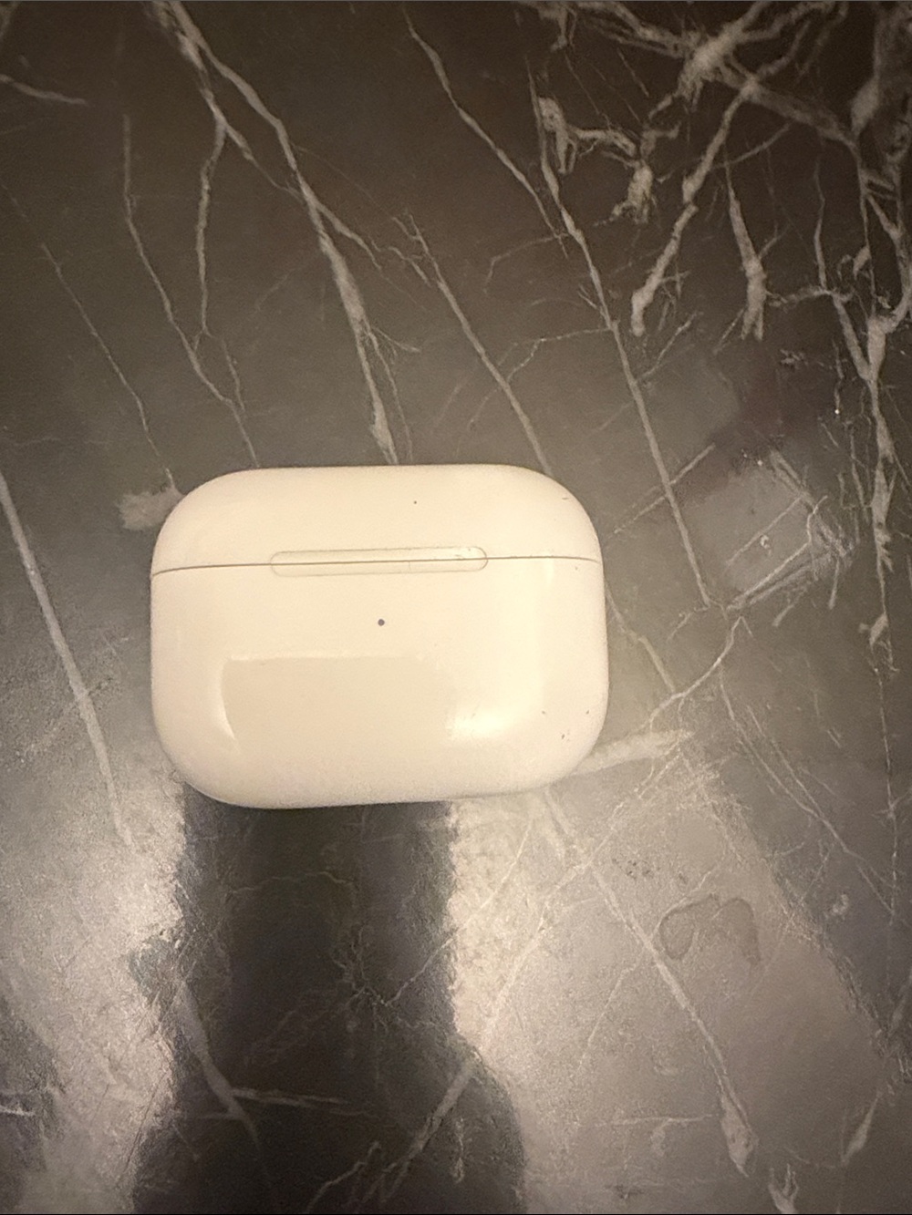 Apple White Wireless Earbuds Charging Case